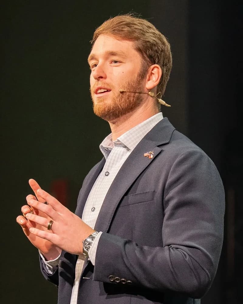 Pastor Daniel Hayworth